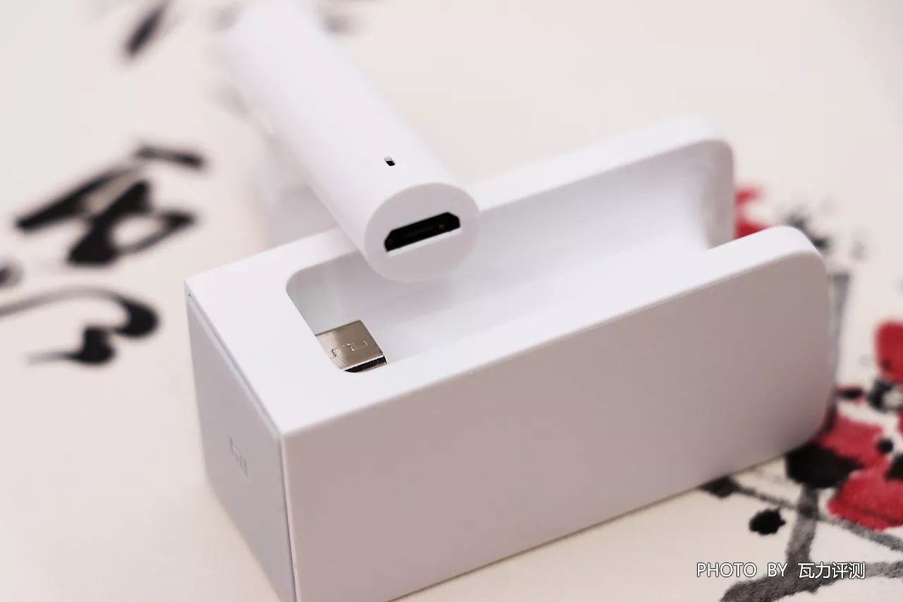 蓝牙耳机充电底座,小米9无线充电底座