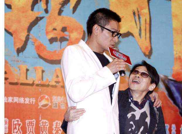 人不可貌相！他身高1米5却是音乐鬼才捧红刘德华移民国外娶洋妞