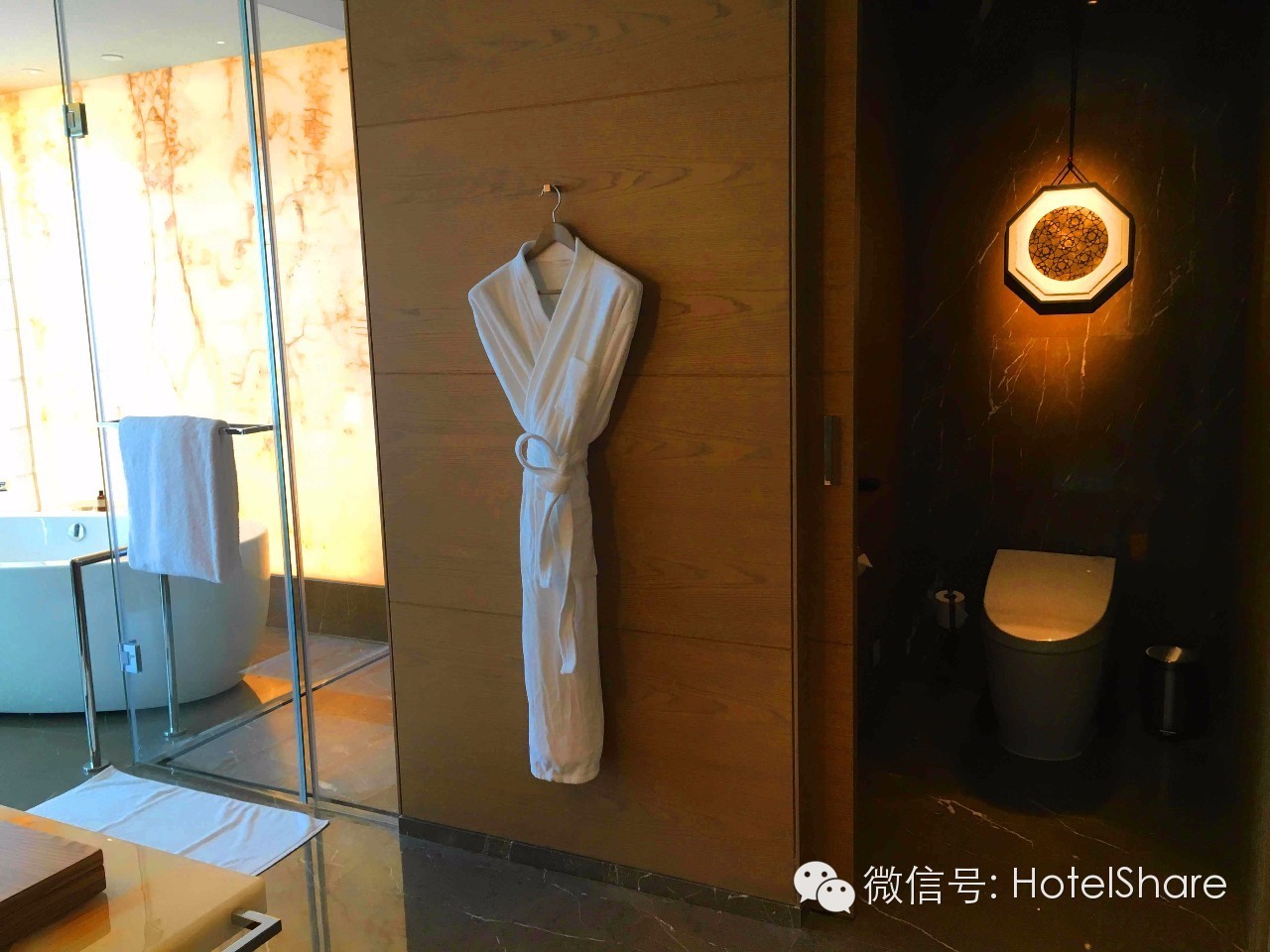 63楼泳池望月、70楼酒吧摘星，广州柏悦|探店首发