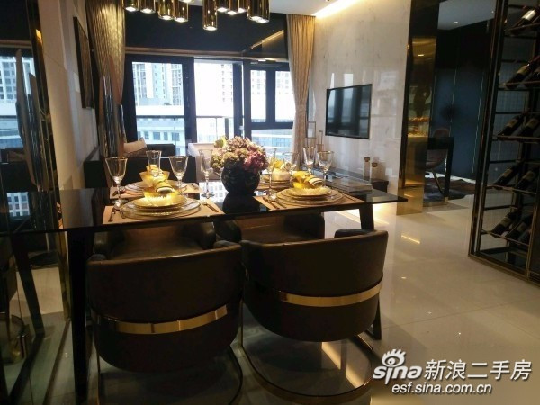 深圳龙华售五房二厅三卫大平房,深圳龙华最新二手房三百万元左右