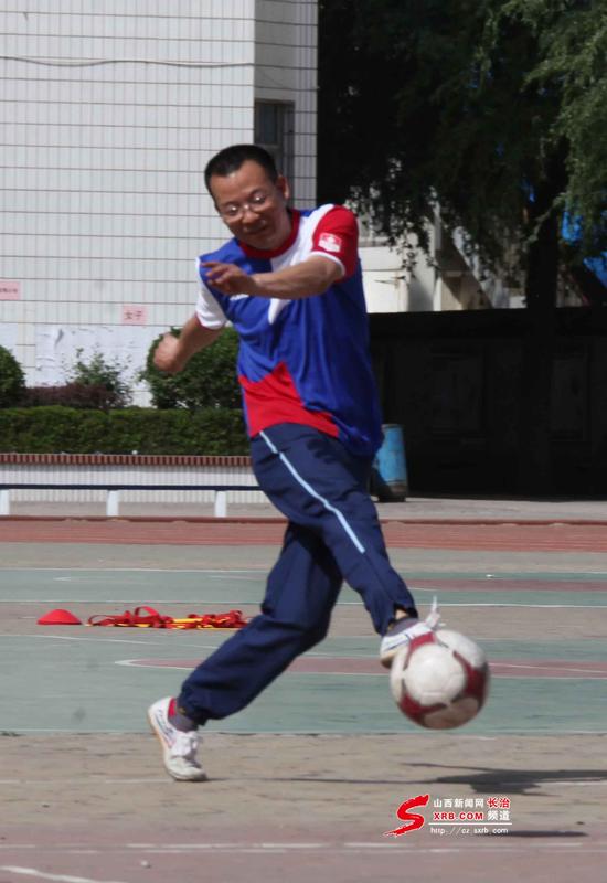 体育公开课足球,足球公开课初中完整版