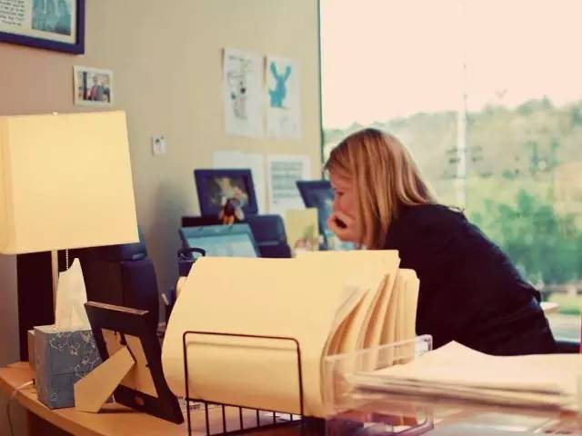 20个适合女生的高收入工作,永远吃香薪资待遇高的女性职业