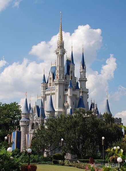 迪士尼生日当天可以免费入园吗,上海迪士尼哪个月出生的孩子免费