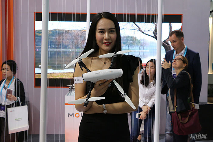 不仅仅是VR，今年的CES“黑科技”扎堆