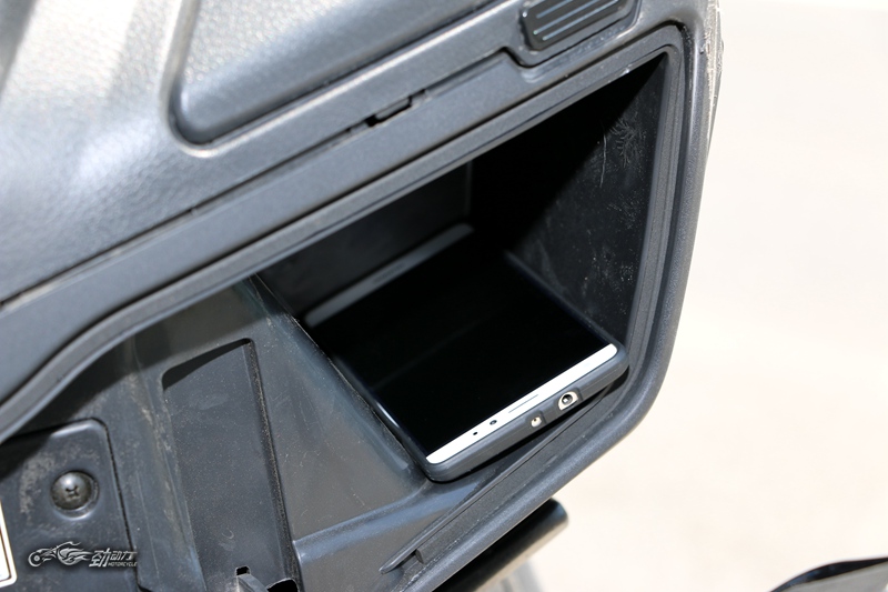 三阳踏板400max最新款,三阳maxsym400与宝马400踏板对比