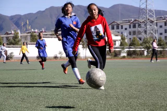 可喜可贺,丽*青江**少年足球不断崛起,又将出战多条战线!