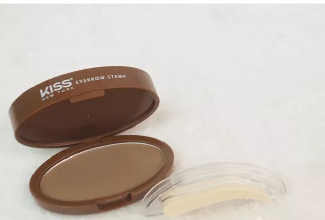 中年人基础化妆的正确步骤,90后女生经典打扮