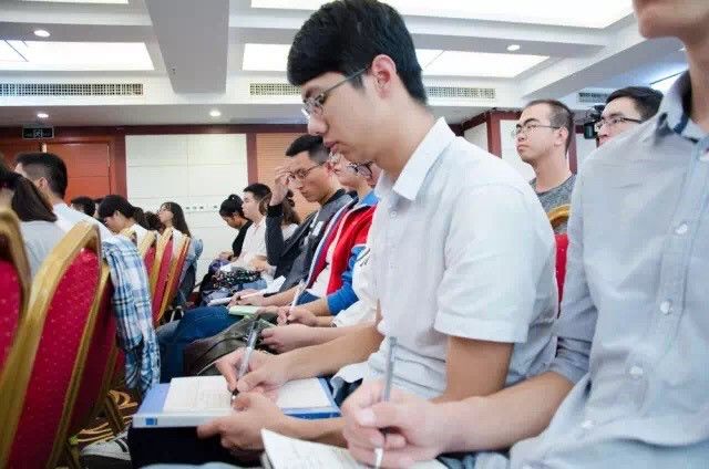 青马是什么马图片,大青马和一般的马