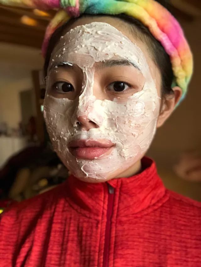 使用报告｜工作日的夜晚，敷一片面膜再休息吧