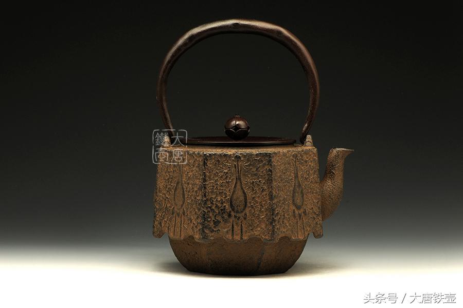 拥有一把好提梁胜过一把壶,拥有一把好壶方能泡出好茶