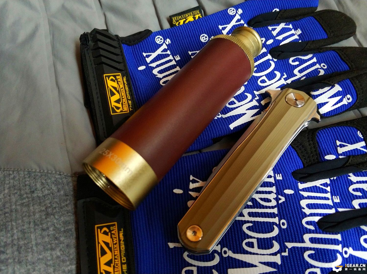 有没有一款双刃刀具，既是*刀折**，又能兼具捅刺和切削的优点呢？