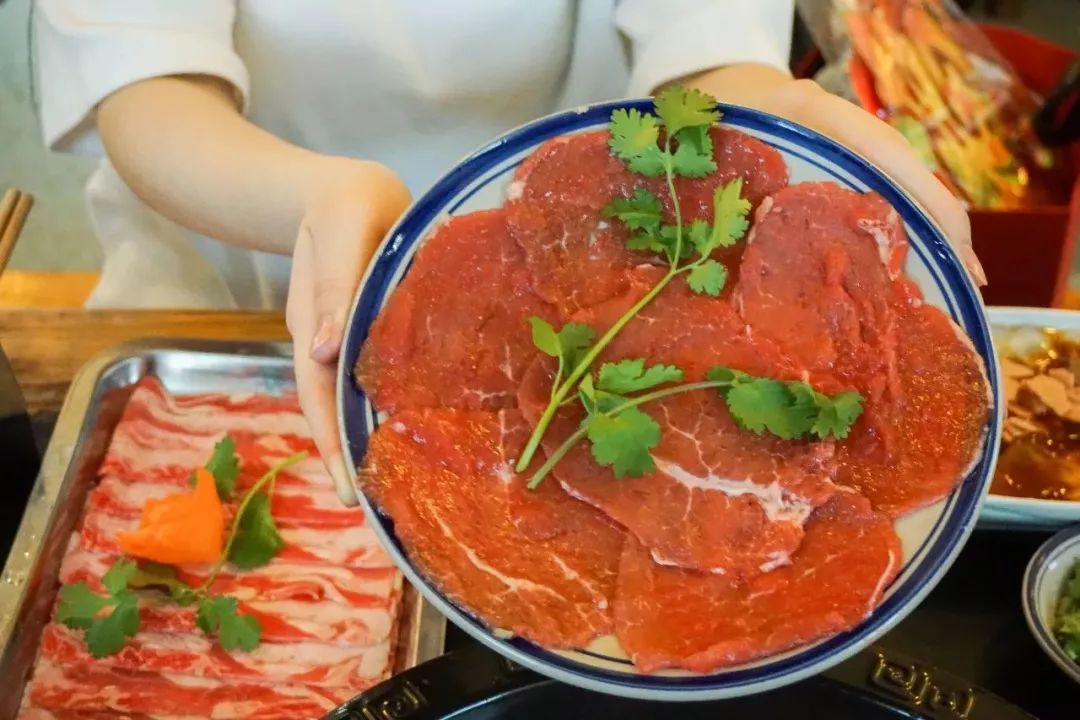 重庆火锅前十强十大必点菜,冬天重庆南山火锅推荐