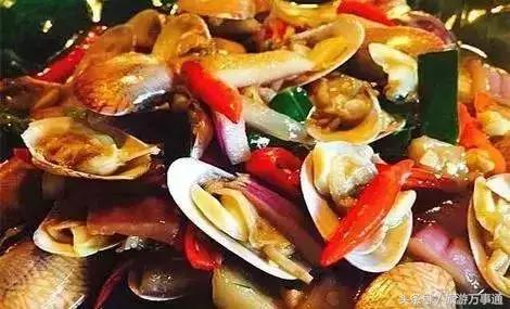 来新市古镇感受浓浓的年味,新春走基层古镇寻风情年味扑面来