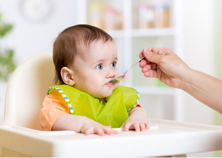 宝宝吃饭难喂如何解决,宝宝喂饭吃很慢怎么解决