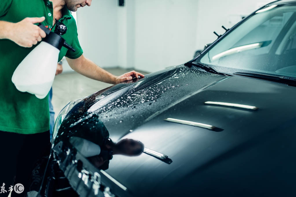 镀膜镀晶打蜡封釉各起什么作用,抛光打蜡封釉镀膜到底哪个适合你