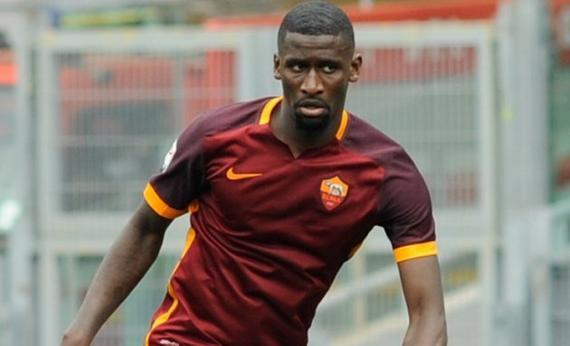 这些年罗马卖掉的后卫，可以买几个内马尔？