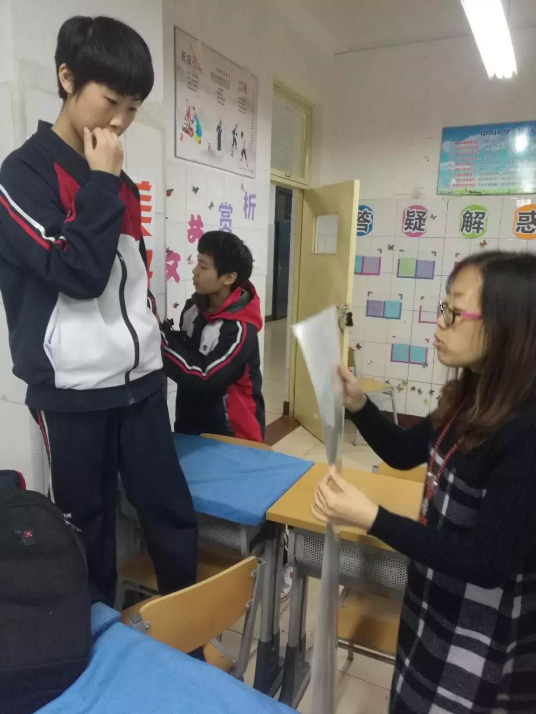 为什么小学班主任最累最苦,为什么说班主任是最苦最累的