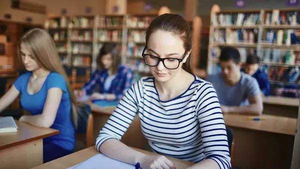 澳洲的先进教育,澳洲教育偏英式还是美式