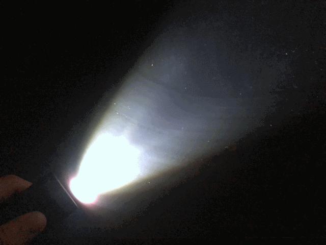 强光家用手电筒远射超亮,照明超远强光手电