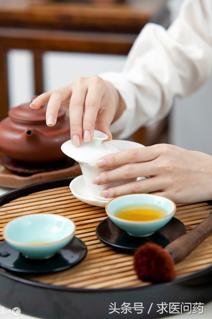 茯苓祛湿茶怎么喝视频,茯苓煮茶祛湿养胃的方法