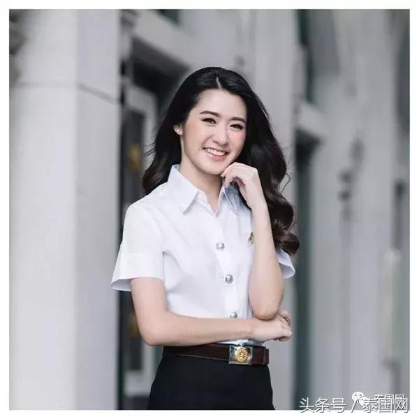 第72届朱拉隆功-法政大学传统足球赛，漂亮小姐姐们都上线啦！