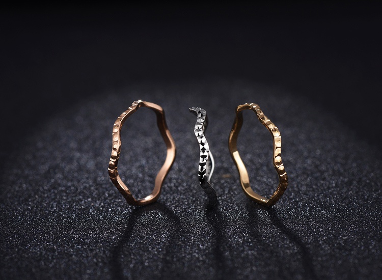 为什么土豪喜欢路虎,为什么22k金比足金贵