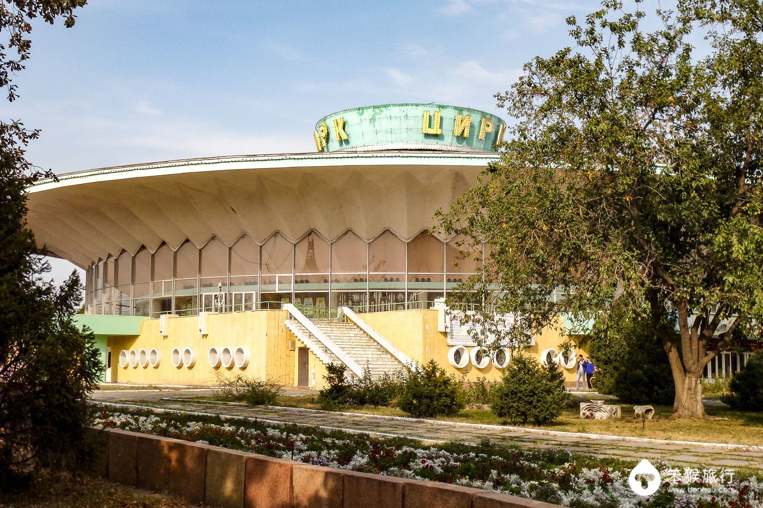 这里曾是中国领土，被誉为「中亚瑞士」，游客3天拿到电子签