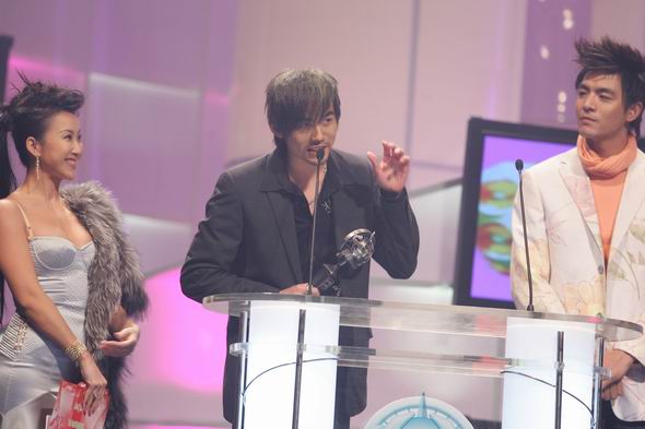 周杰伦巅峰时期统治力有多强,周杰伦巅峰时期到底多恐怖