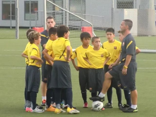 梅西10年势在必得,10岁梅西