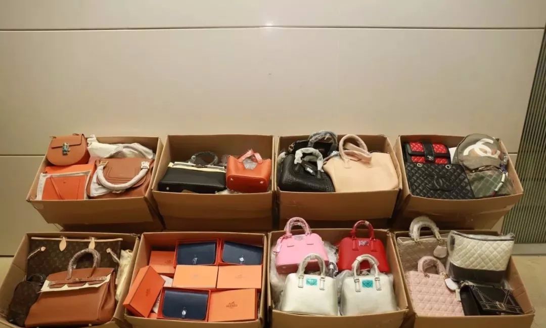 香港买的鞋是不是假货,广州人去香港购物