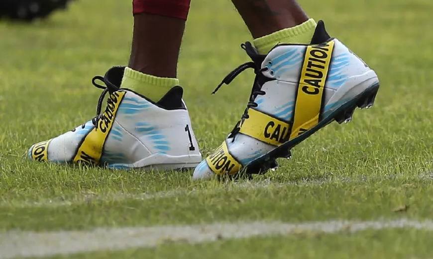 2022超级碗中场秀穿的鞋,超级碗球员球鞋