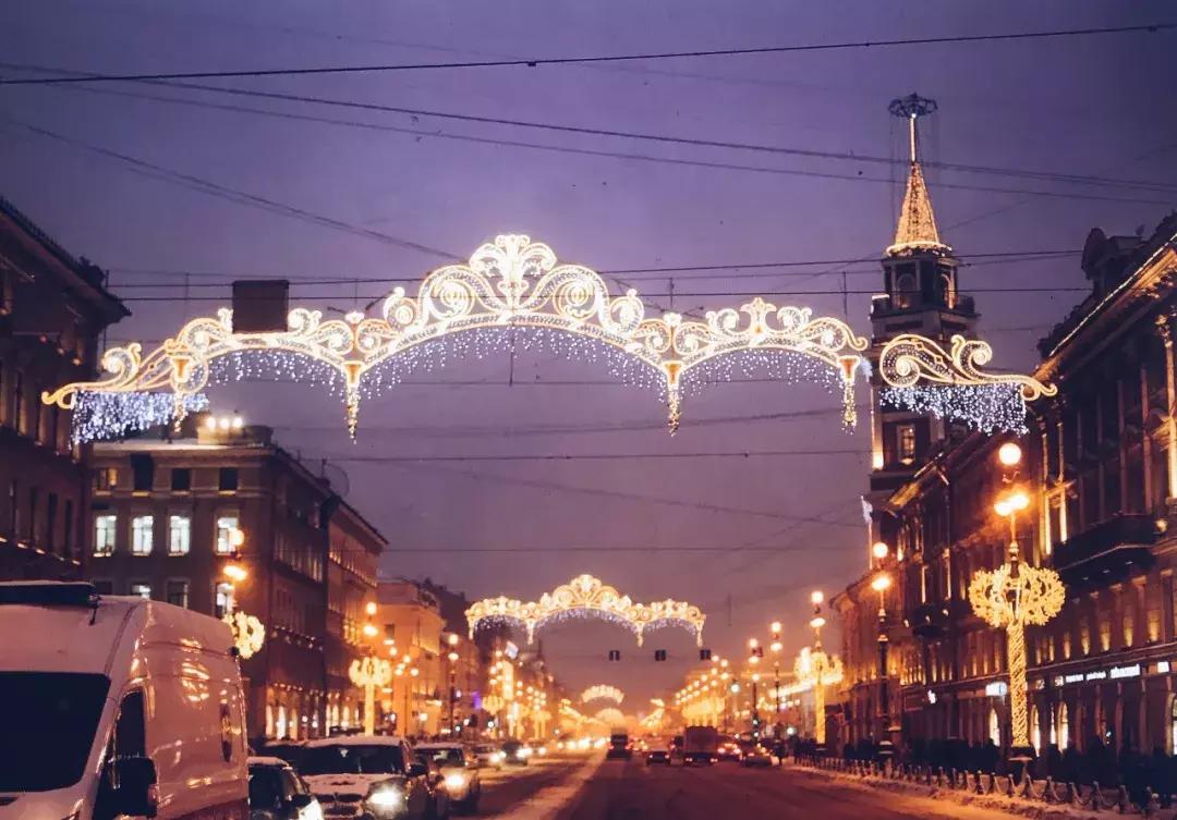 我去了一趟俄罗斯，那里有这个宇宙间最高的审美和康熙大帝的美食