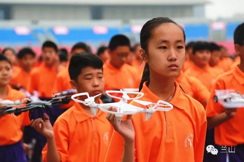 临沂商城实验学校万人足球节,临沂商城实验学校2016运动会