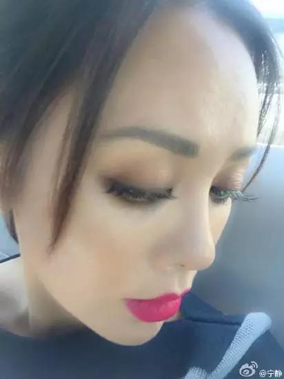 纪梵希小羊皮口红礼盒心动唇妆,大牌口红哪个更适合干唇