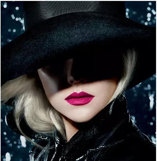 纪梵希小羊皮口红礼盒心动唇妆,大牌口红哪个更适合干唇