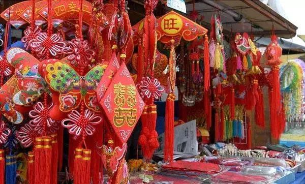 「靓·昆都仑」昆区设置七处临时年货市场，“办年货”开心走起！