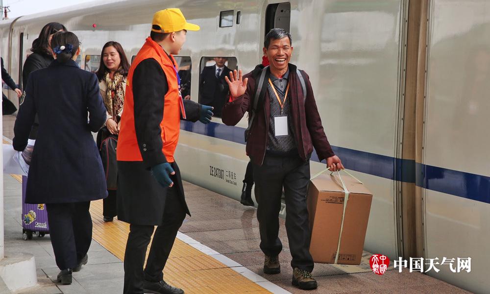 春运大迁移意义,春运十年见证中国巨变