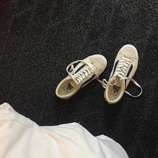 「10款百搭球鞋」，简约而不简单！亲民的价格，还不快收藏！