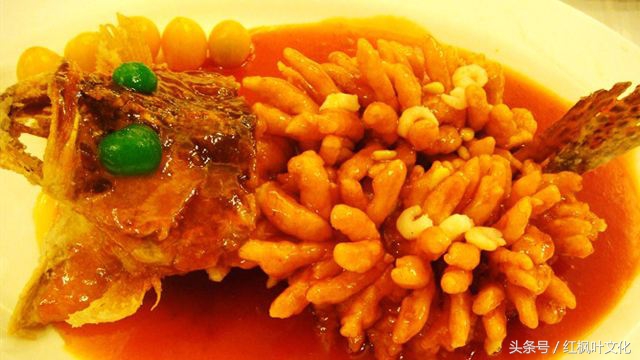 鱼怎么煮年夜饭,传统年夜饭12道菜谱鲤鱼