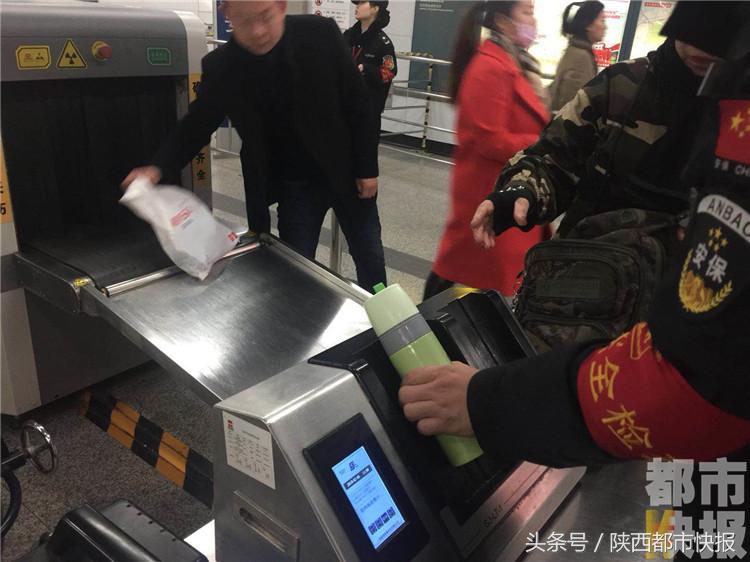 坐地铁不能带哪些工具,坐地铁不能带充电宝吗