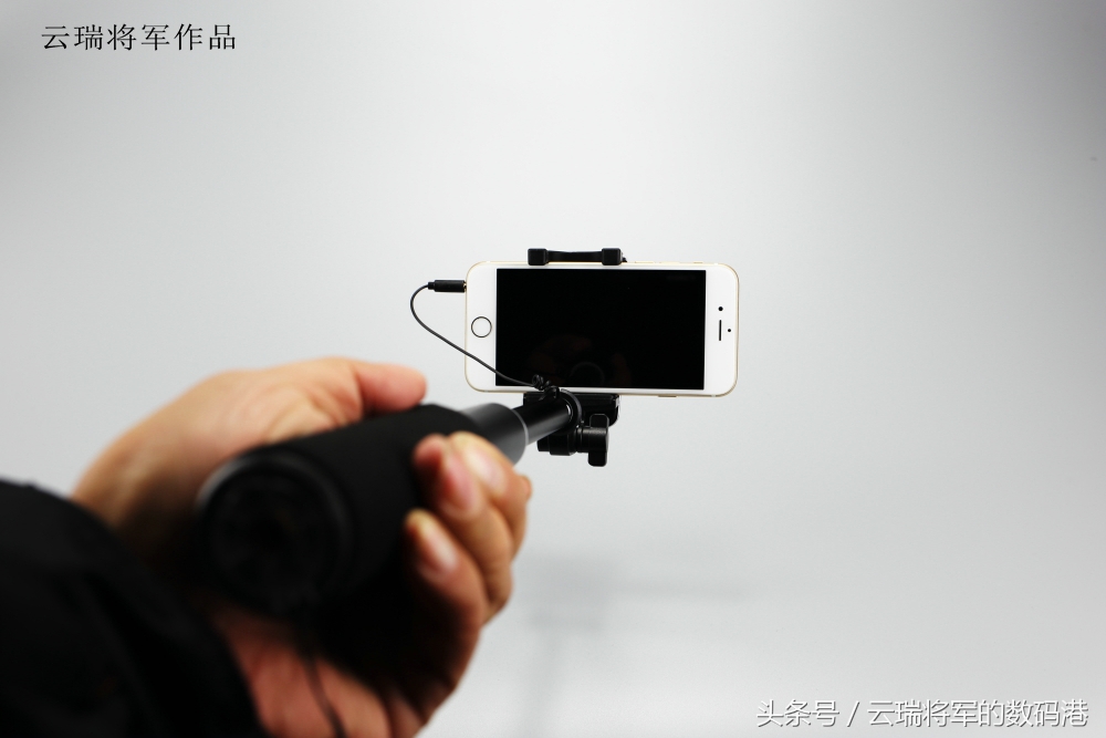 摄影用自拍杆技巧,手机自拍杆怎么连接手机拍照