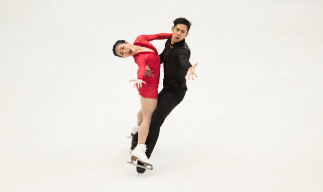 刀尖上的舞蹈一个人,刀尖上的舞者花样滑冰运动员