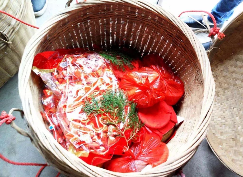 黄陂嫁女风俗大全,黄陂周岁回礼风俗