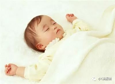 宝宝什么时候开始用定型枕最好,宝宝什么时候适合用定型枕