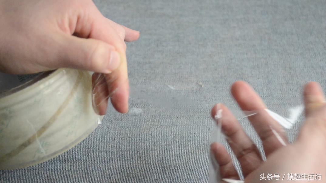 手撕胶带的正确方法和技巧,学会这个小窍门徒手撕胶带更简单