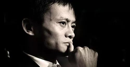 马云和王健林的成功经历,44岁负债起家创造千亿商业帝国