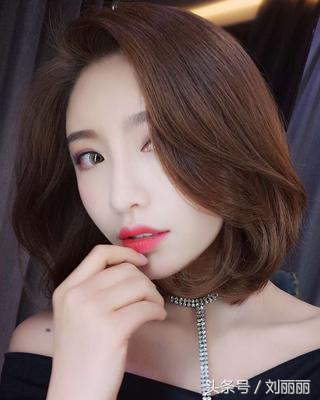 脸大的女生盘什么样的发型好看,大脸盘的妹子什么发型好看