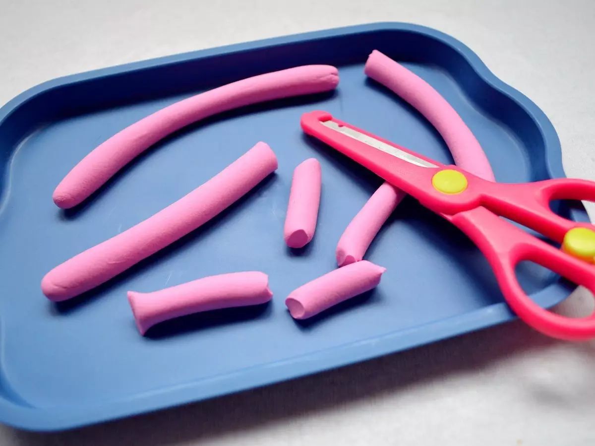 1-3岁粘土入门教程幼儿园,3岁以下为什么不能玩粘土