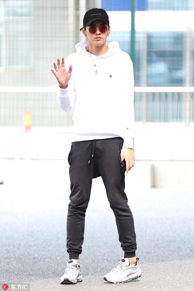 Nike新款*弹子**鞋了解一下，吴亦凡应采儿李沁都为其打CAll