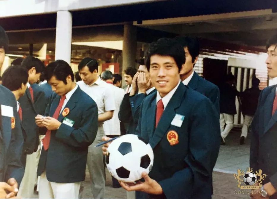 津门足球双百颂图片,津门足球双百颂签售会